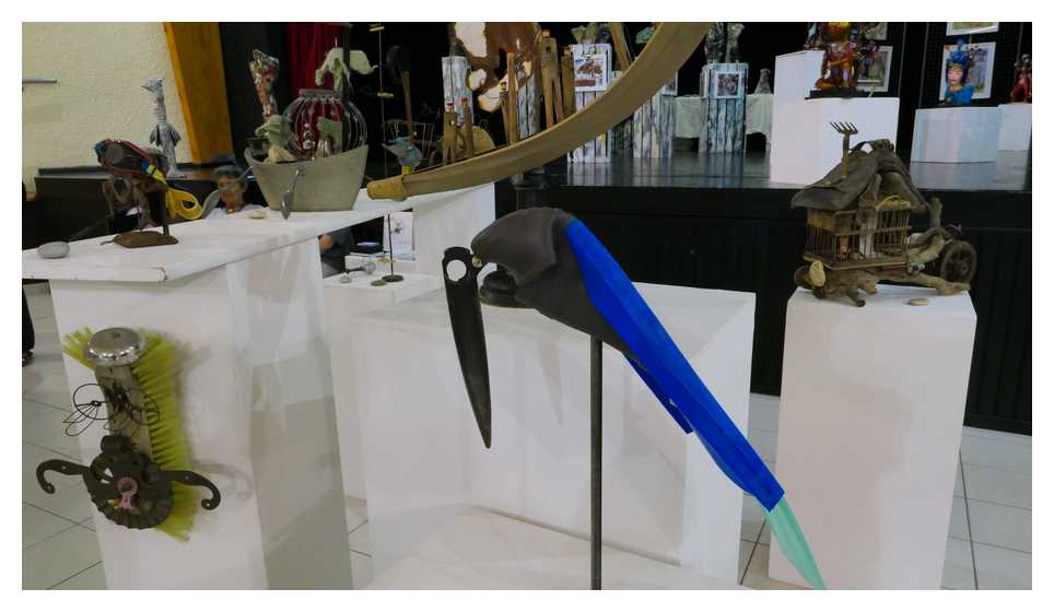 [LesIReels18_009-Stand-display.jpg]