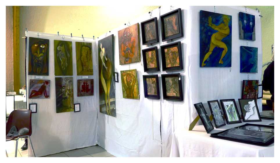 [LesIReels19_035-Stand-display.jpg]