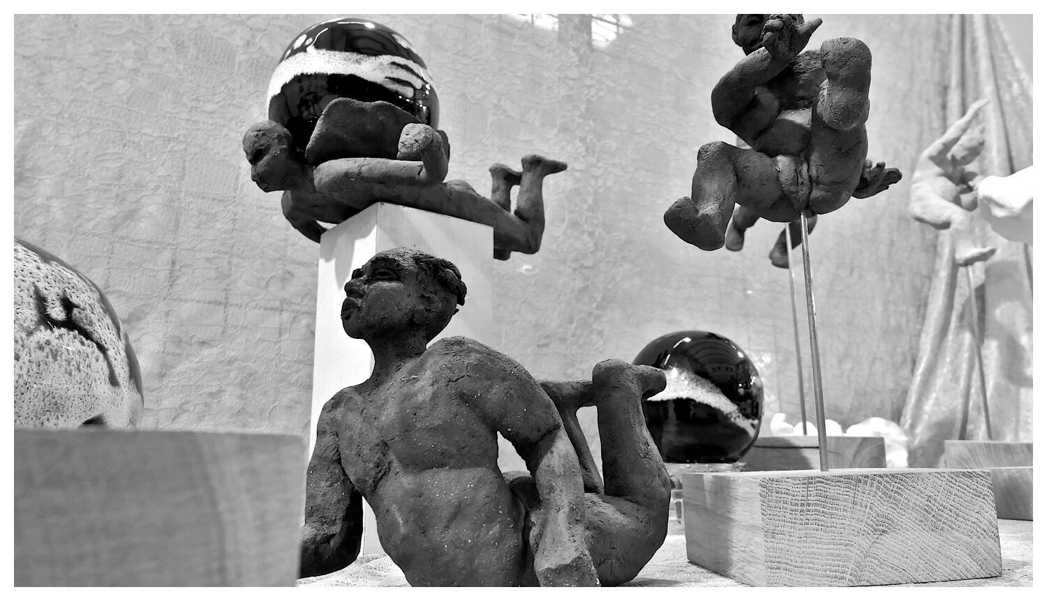 [LesIReels21_105-Stand-NB-wide.jpg]