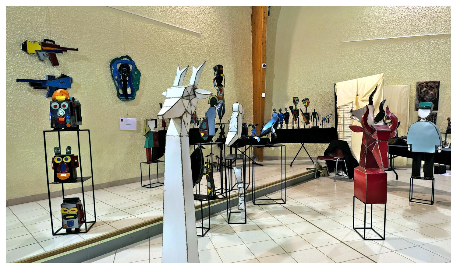 [LesIReels24_049-Stand-Pano-wide.jpg]